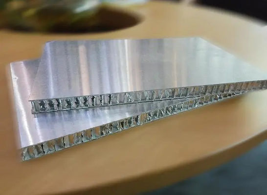 Alüminyum Petek Çekirdekli 0.08mm Kalın Paslanmaz Çelik Sandviç Panel